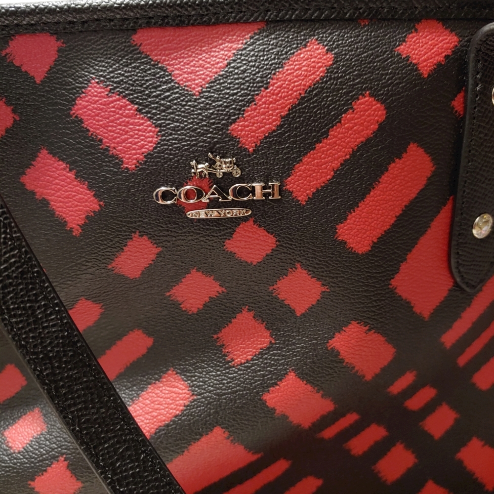 Sold - Picture 3 of 7